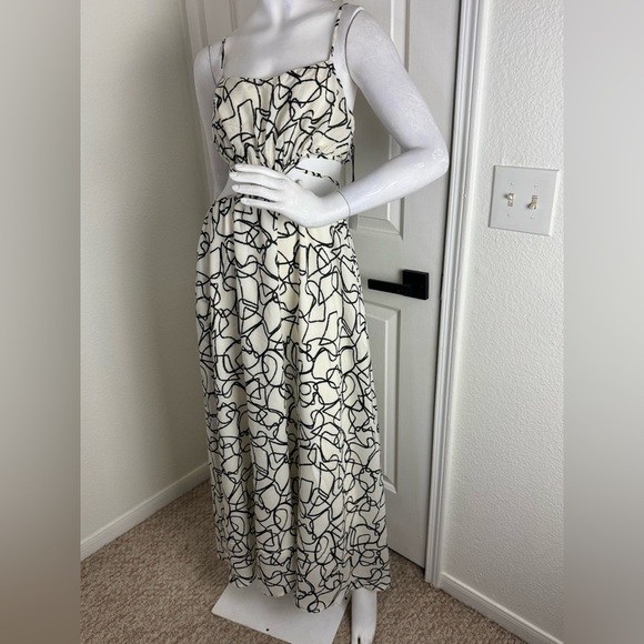 Astr Black and White Spaghetti Strap Maxi Sundress Size Small. A44 - Picture 4 of 17